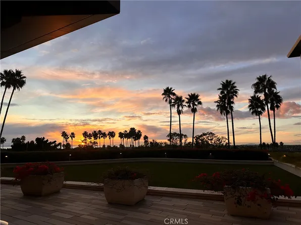 1513 Santa Barbara Dr, Newport Beach, CA 92660