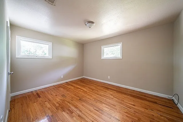 2204 7th Ave — Photo 4