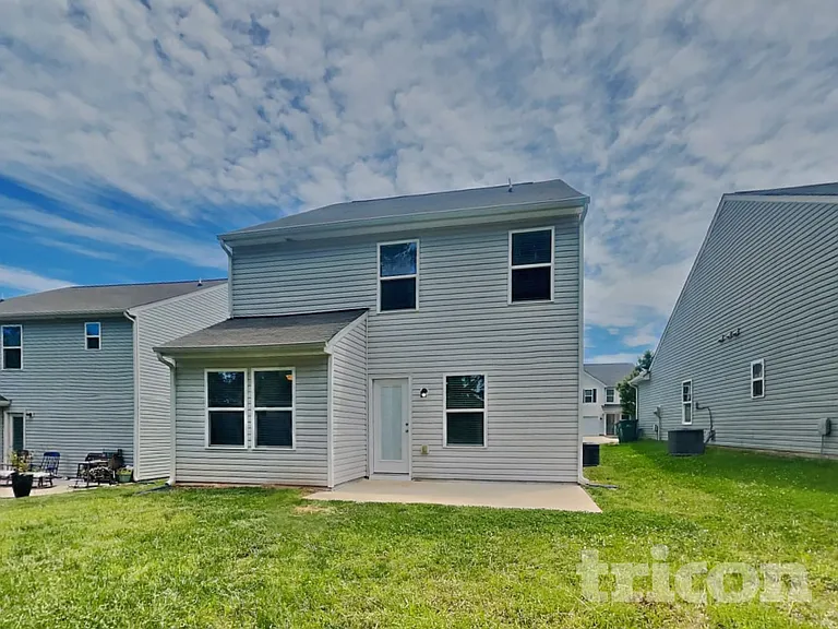 1037 Bitting Hall Cir — Photo 21