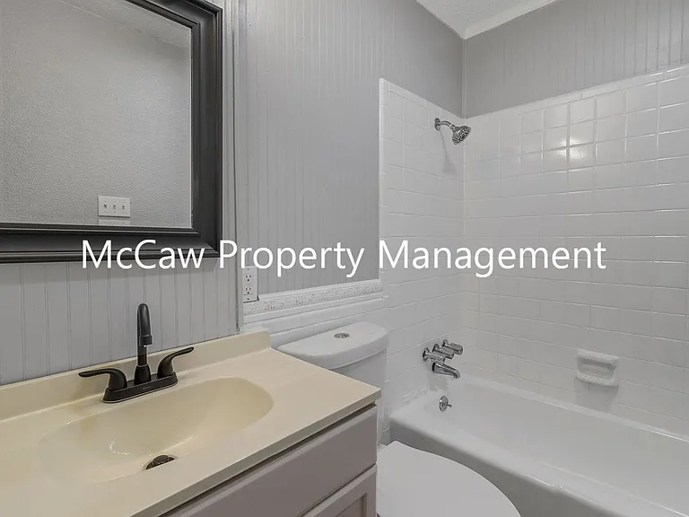 7012 Candlewick Ct — Photo 16
