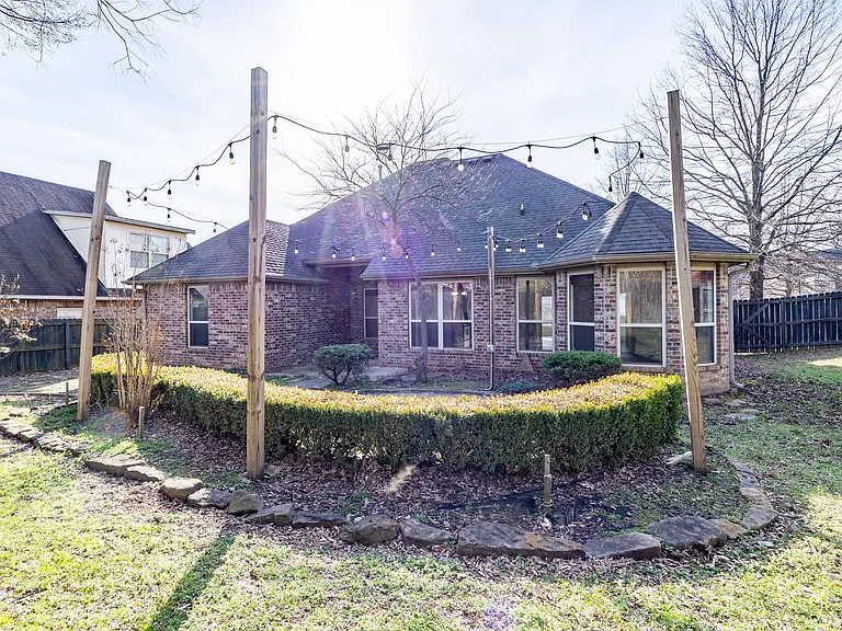 514 S Pierremont Dr — Photo 32