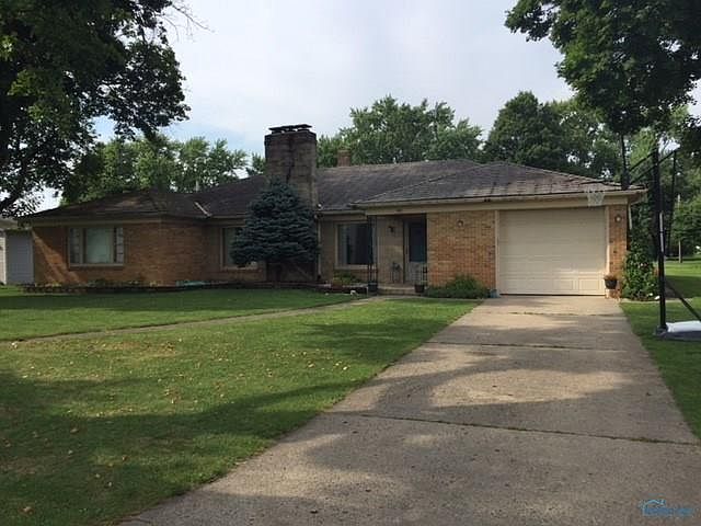 1st image of 243 E Hull St