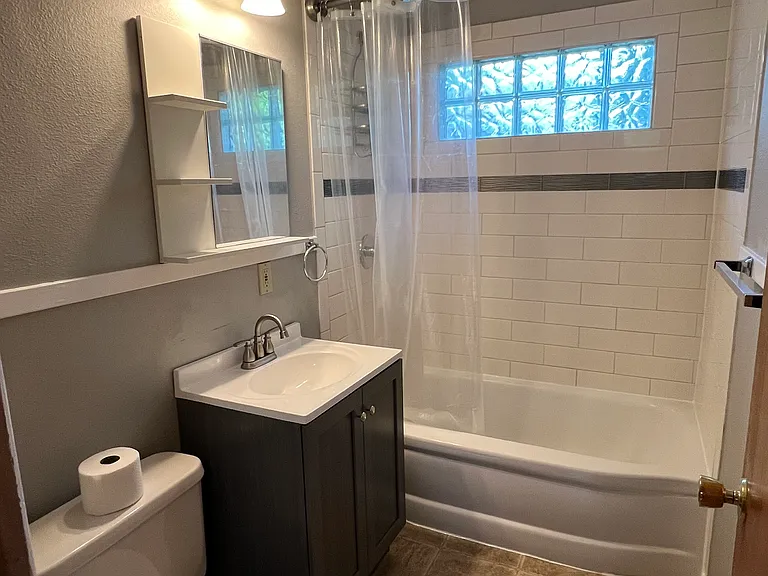 309 Valley Dr #B — Photo 11