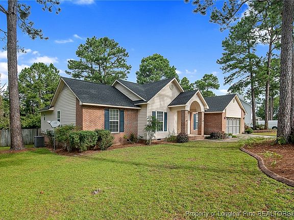 4th image of 445 Richmond Park Dr