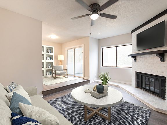 3rd image of 6001 Applewood Ln