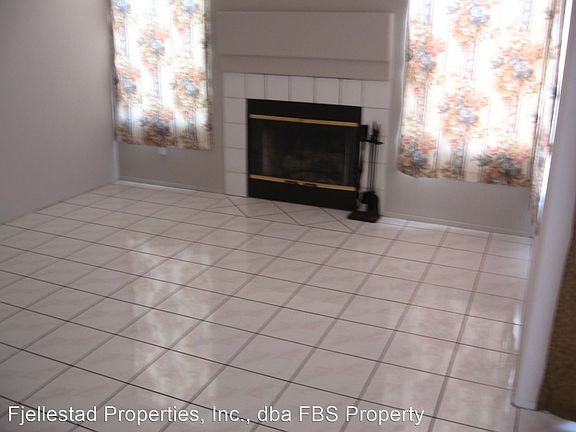 2nd image of 409 Sanibelle Cir Unit 54