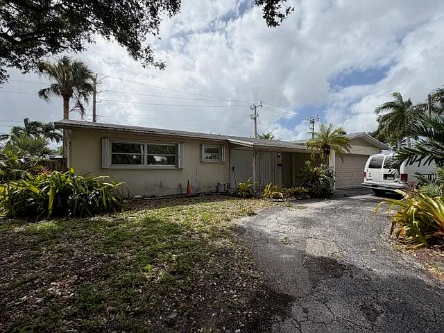 3 bed, 2.0 bath, 1580 sqft, $3,650 — Photo 2