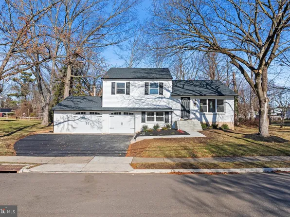 107 Maple Ave, Willow Grove, PA 19090