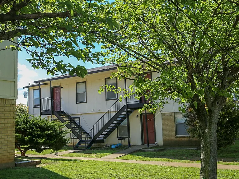 2609 E Highway 82 #2609 — Photo 1