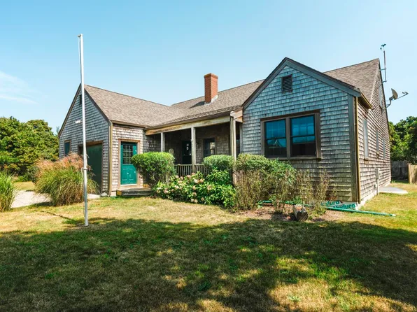 7 Seikinnow Pl, Nantucket, MA 02554