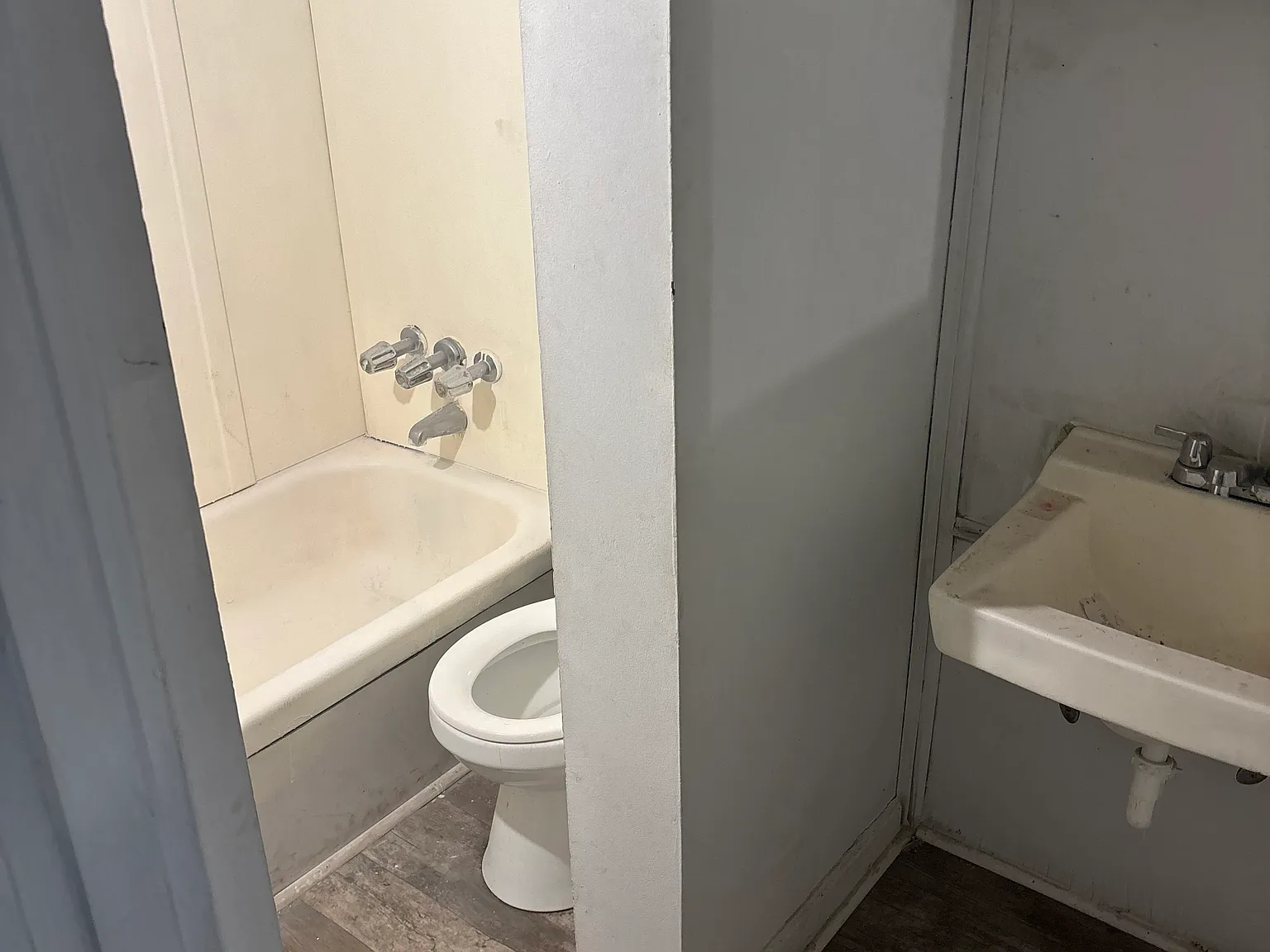1 bed, 850 sqft, $875 — Photo 2