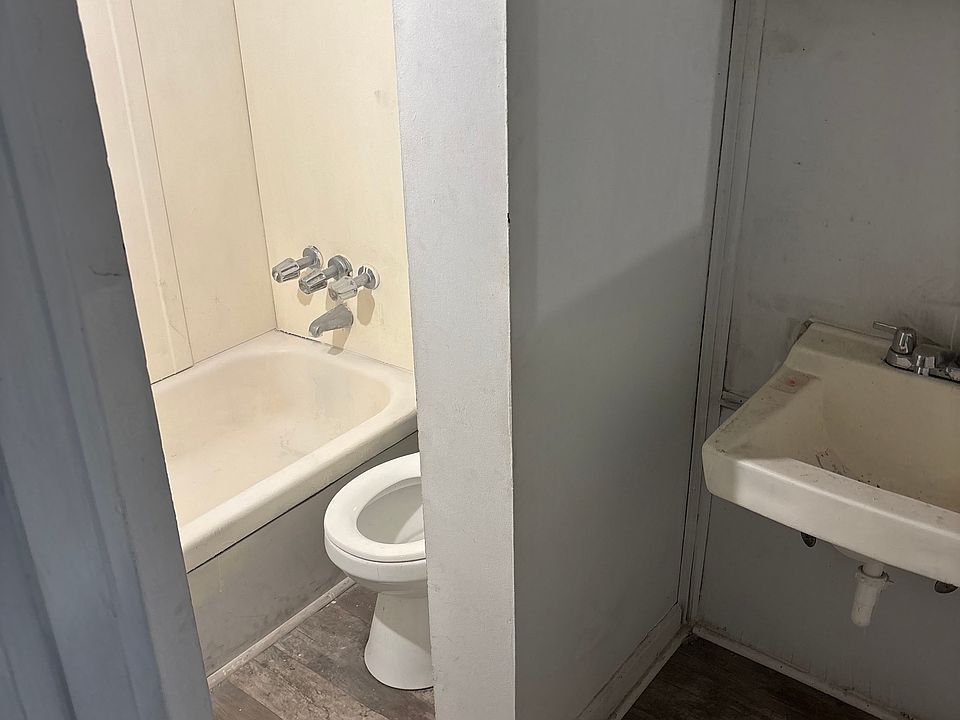 2nd image of 6538 Two Notch Rd #1