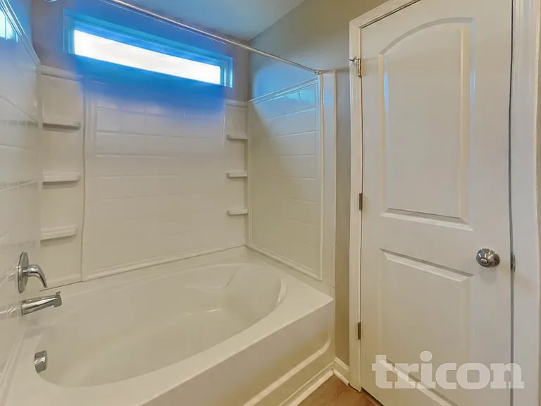 1524 Hamilton Hills Dr — Photo 9