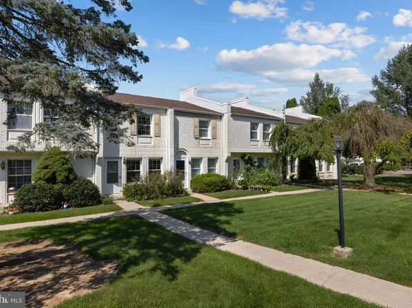 923 Stratford Ct, State College, PA 16801
