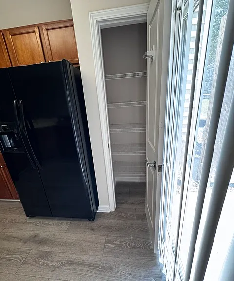 519 Perrault Dr — Photo 11
