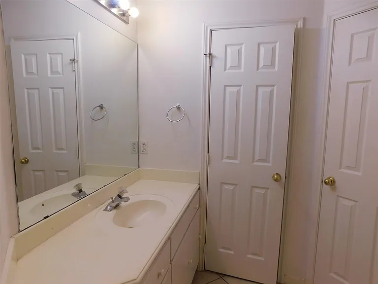 2710 Grants Lake Blvd #J2 — Photo 17