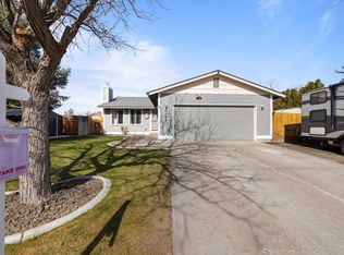 8700 W Hood Ave, Kennewick, WA 99336