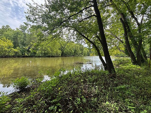 5th image of 000 SE Pawpaw Lane