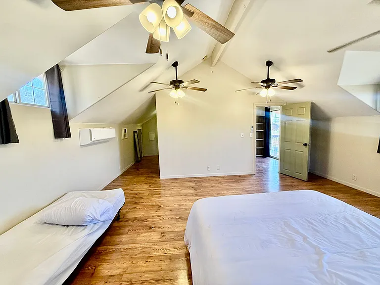 1404 N Rome Way — Photo 32