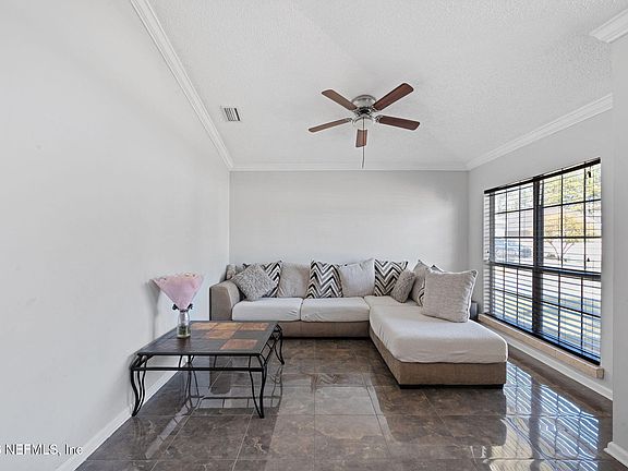 5th image of 382 KEY WEST Drive