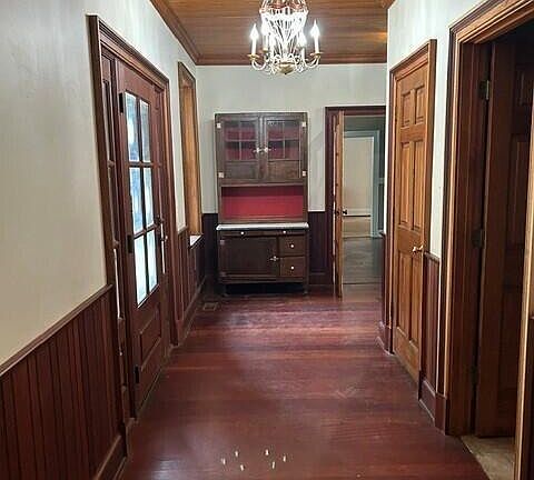 5th image of 2819 Lombardy Court