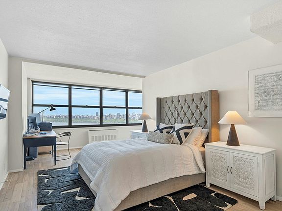 5th image of 7004 Boulevard East #31D