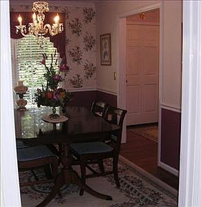 5th image of 105 Wagoncreek Dr