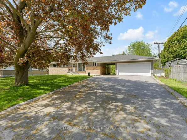 168 Avenue Rd, Kingston, ON K7M 1C5