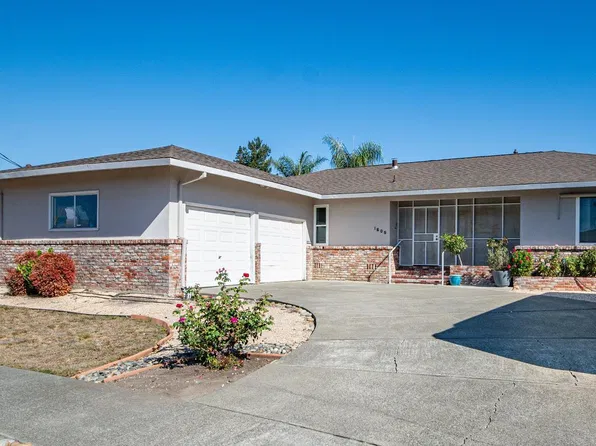 1605 Kelly Street, Santa Rosa, CA 95401