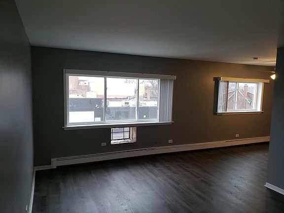 3rd image of 2200 Scoville Ave APT 303