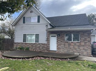 454 W Main St, Carlton, OR
