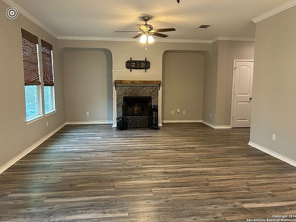 4th image of 2076 BRANDYWINE DR