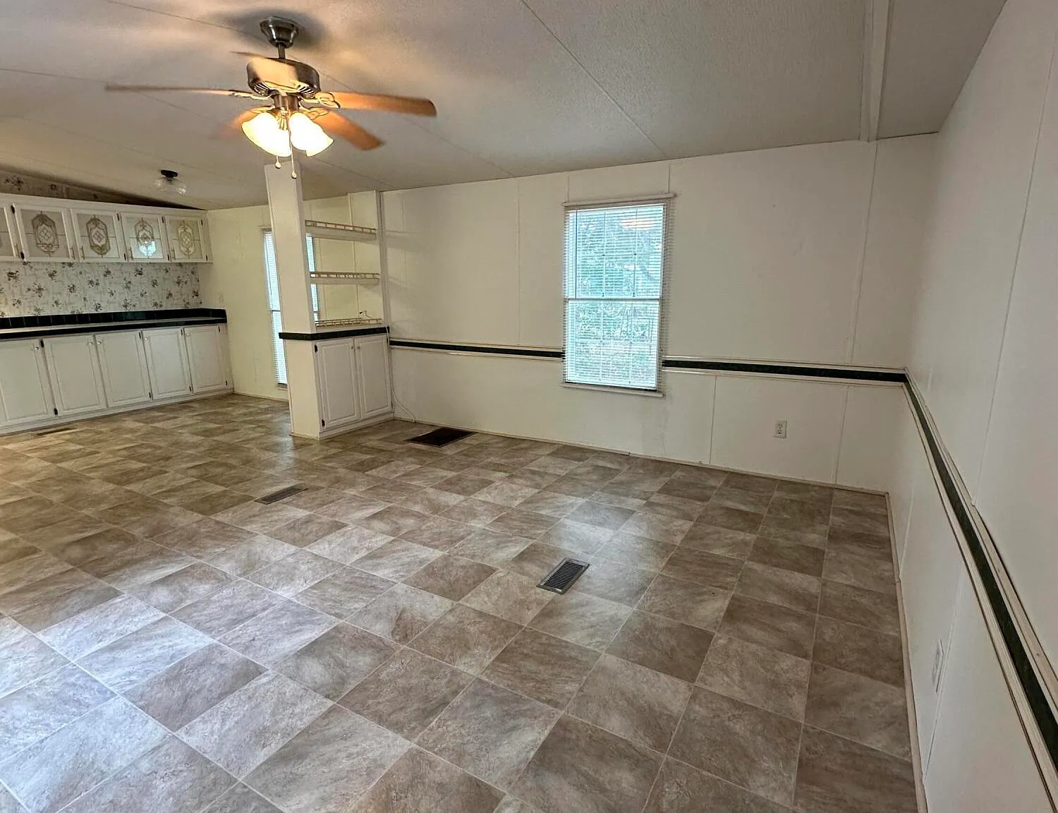 2 bed, 2.0 bath, 900 sqft, $1,250 — Photo 3
