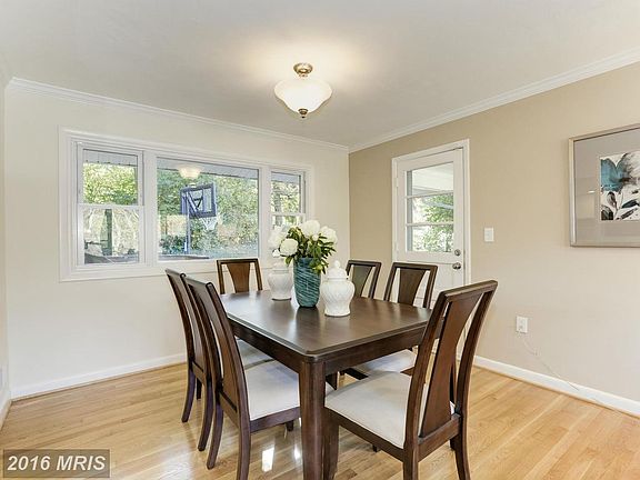 5th image of 5004 Elsmere Ave