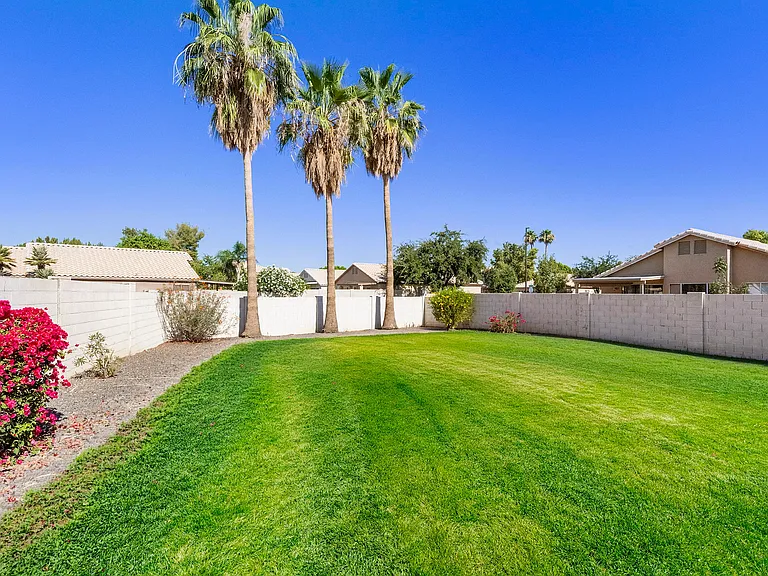 58 W Melody Dr — Photo 25