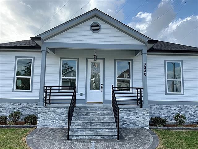 1st image of 3836 Plaza Dr