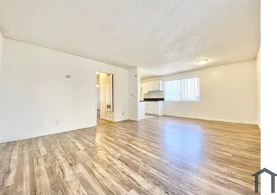 1508 W Florence Ave #3 — Photo 2