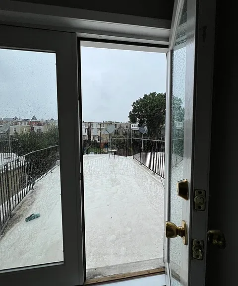 708 Lennox St #2 — Photo 7