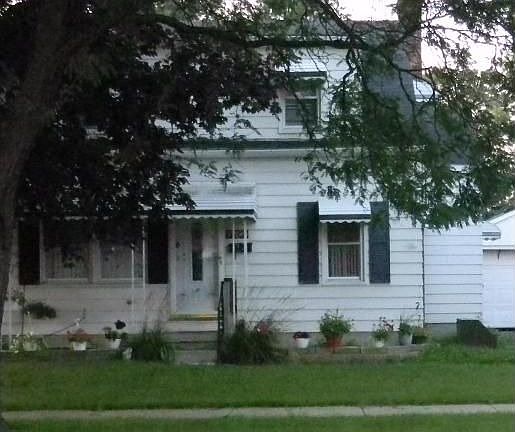 2nd image of 33240 Marquette St