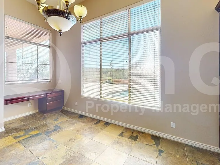 36435 N Porta Nuova Rd — Photo 11