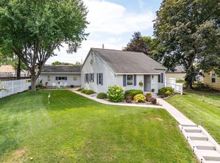 2142 Cliffview Ter, La Crosse, WI 54601