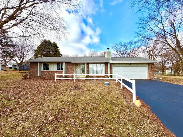 1211 Monroe St, Pecatonica, IL 61063