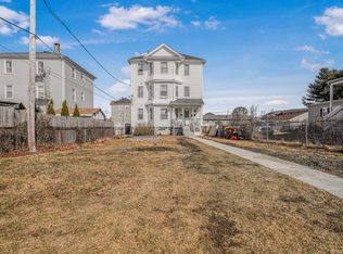 500 Birch St, Fall River, MA 02724