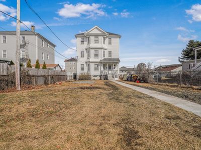 500 Birch St, Fall River, MA, 02724