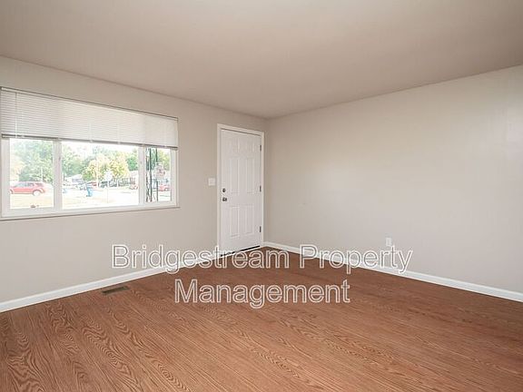 3rd image of 5346 Hilgeford Dr