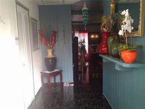 4th image of 1149 Westwood Dr
