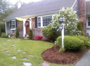 24 Heather Ln, Yarmouth Port, MA 02675