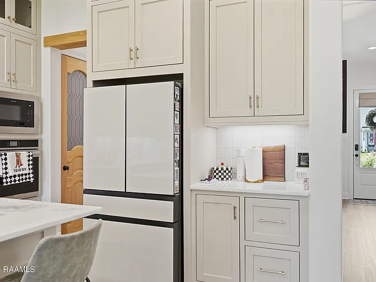 210 Amsterdam Ave — Photo 15
