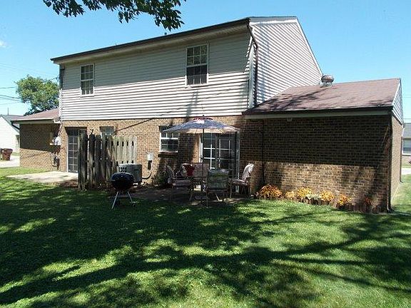 2nd image of 6131 Spicewood Ave