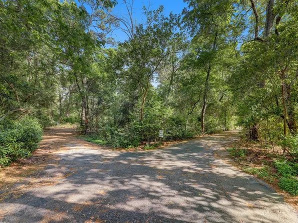 32 Stillforest St, Houston, TX 77024